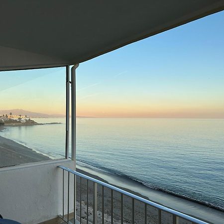 Appartamento Beachfront, Top Floor Corner 2-Bed, Estepona Paseo Esterno foto
