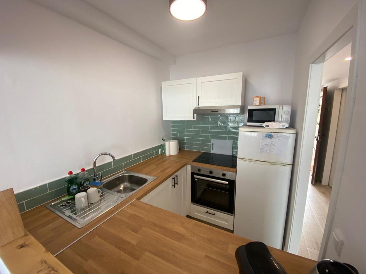 Appartamento Beachfront, Top Floor Corner 2-Bed, Estepona Paseo Esterno foto