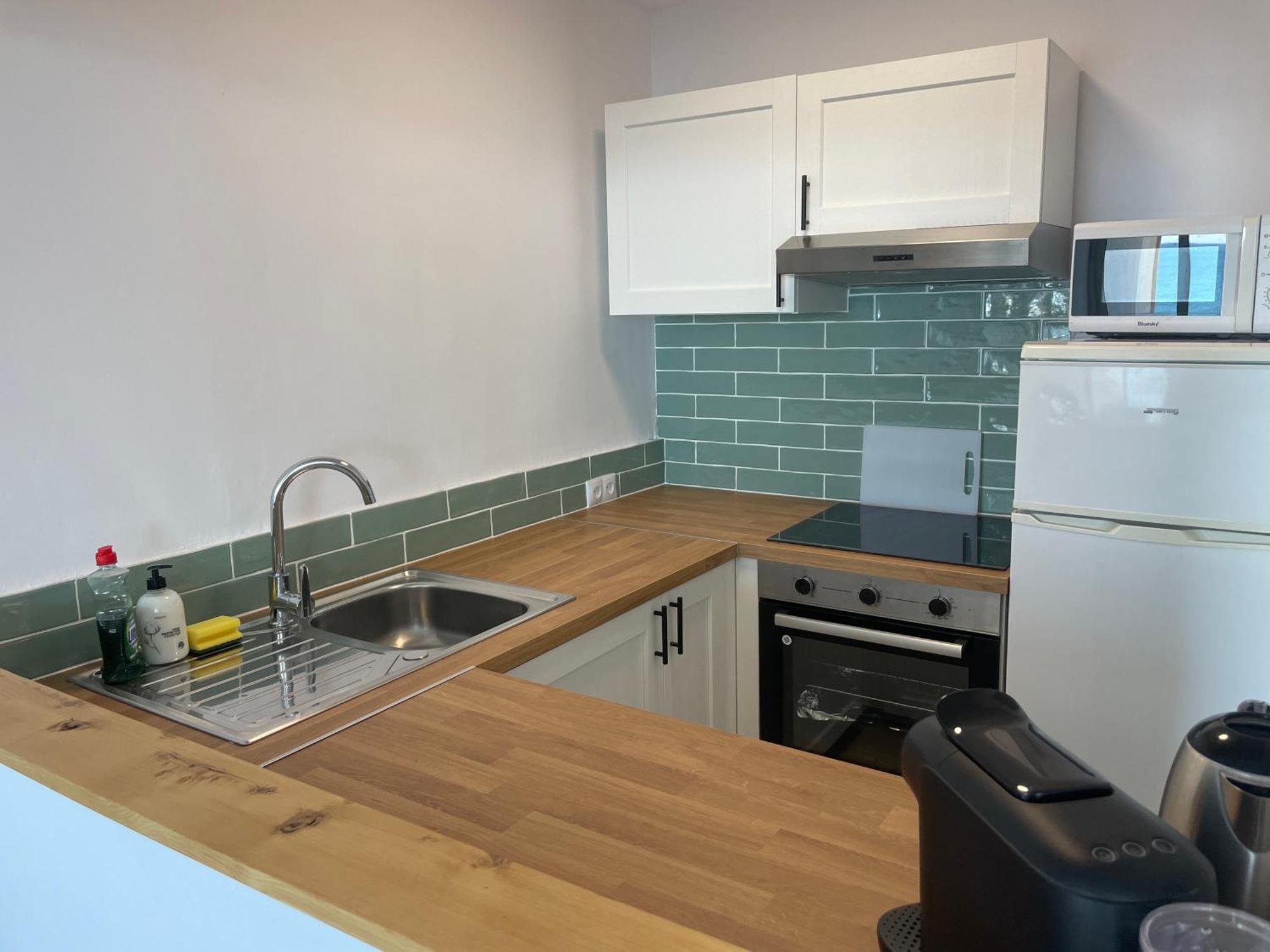 Appartamento Beachfront, Top Floor Corner 2-Bed, Estepona Paseo Esterno foto